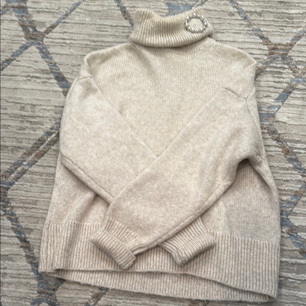 Elegant Cream Turtleneck Sweater